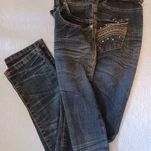 Almost Famous straight leg JUNIORS 9